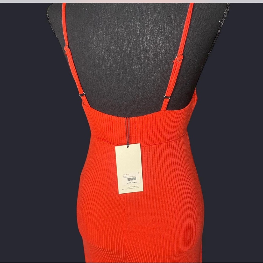 Red Ribbed Sleeveless Jumpsuit - Picture 2 of 2
